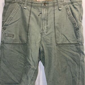 Cargo Supply Men's Green Cotton Cargo Shorts Distressed Pockets Button